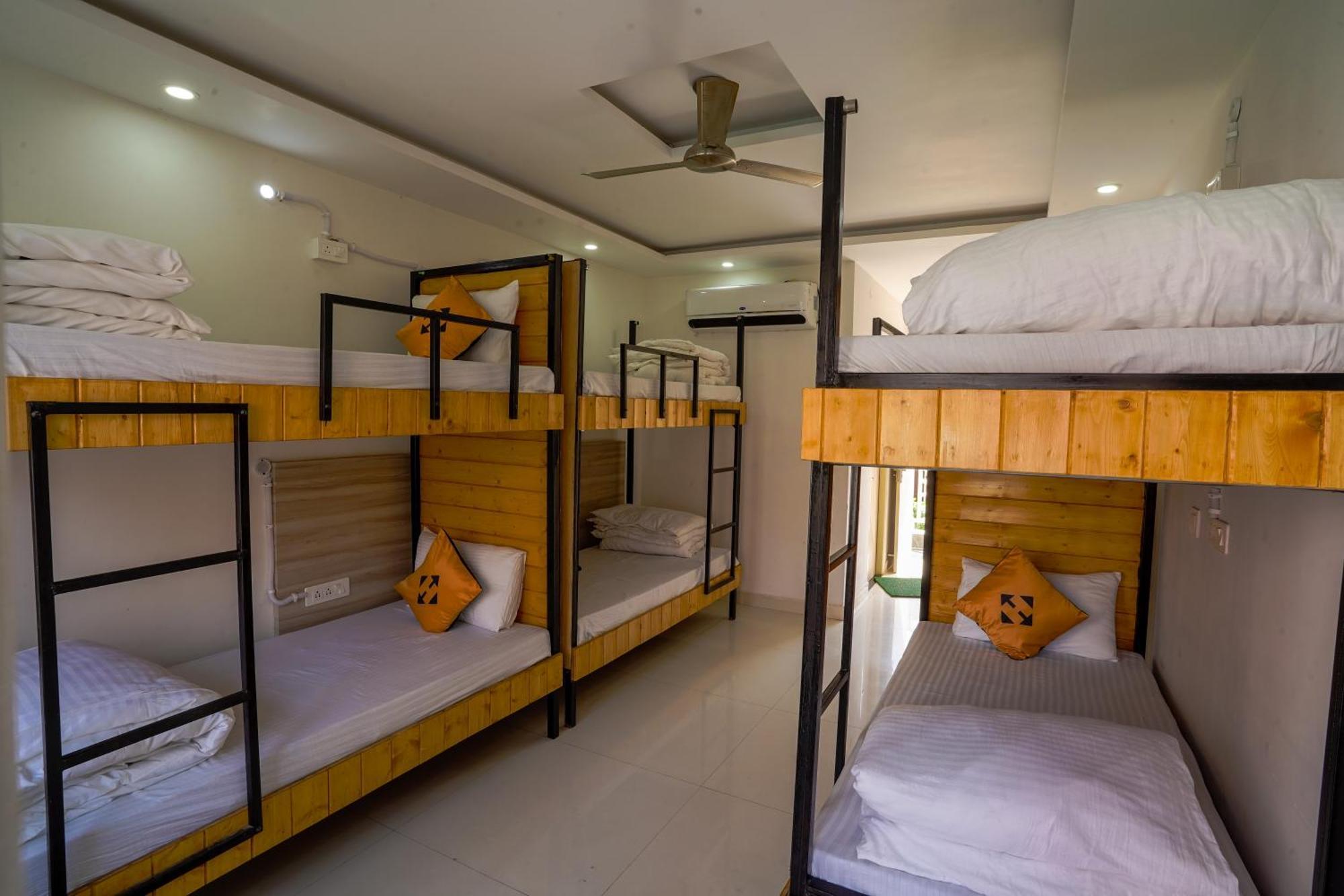 Hide-In Rishikesh, Laxman Jhula Pansiyon Dış mekan fotoğraf